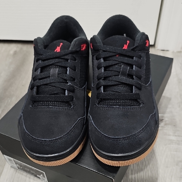 Jordan Black and Red Sneakers with Tan Sole - Picture 2 of 7